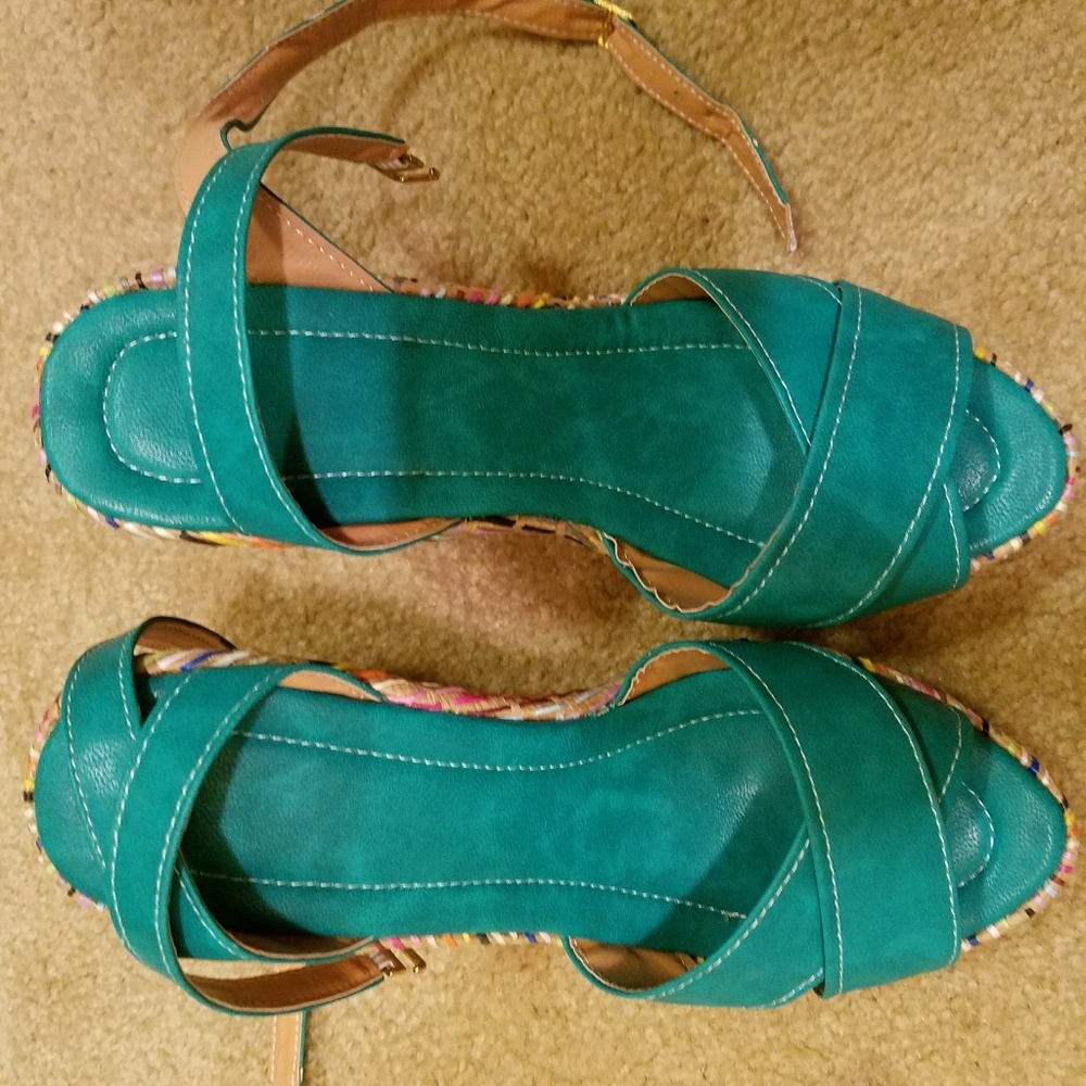 *SOLD *Wedge sandals